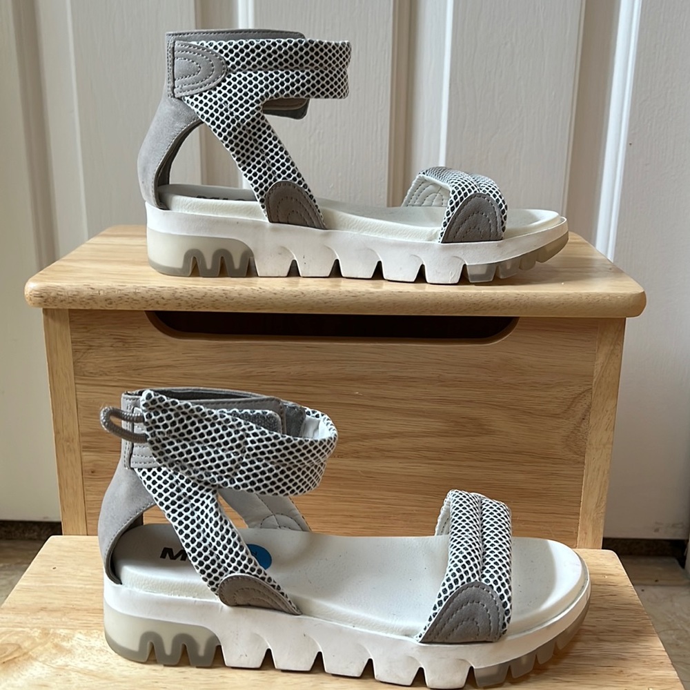 MIS Sandal